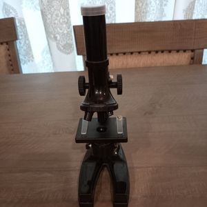 Smithsonian microscope
